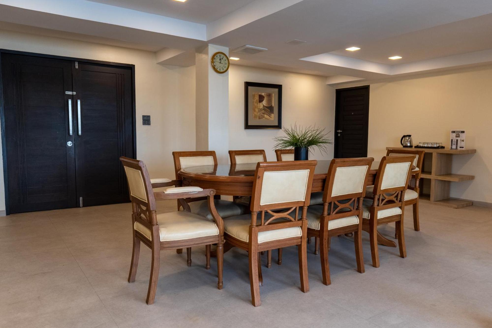 Anandpura Riverside Hotel Бангкок Экстерьер фото