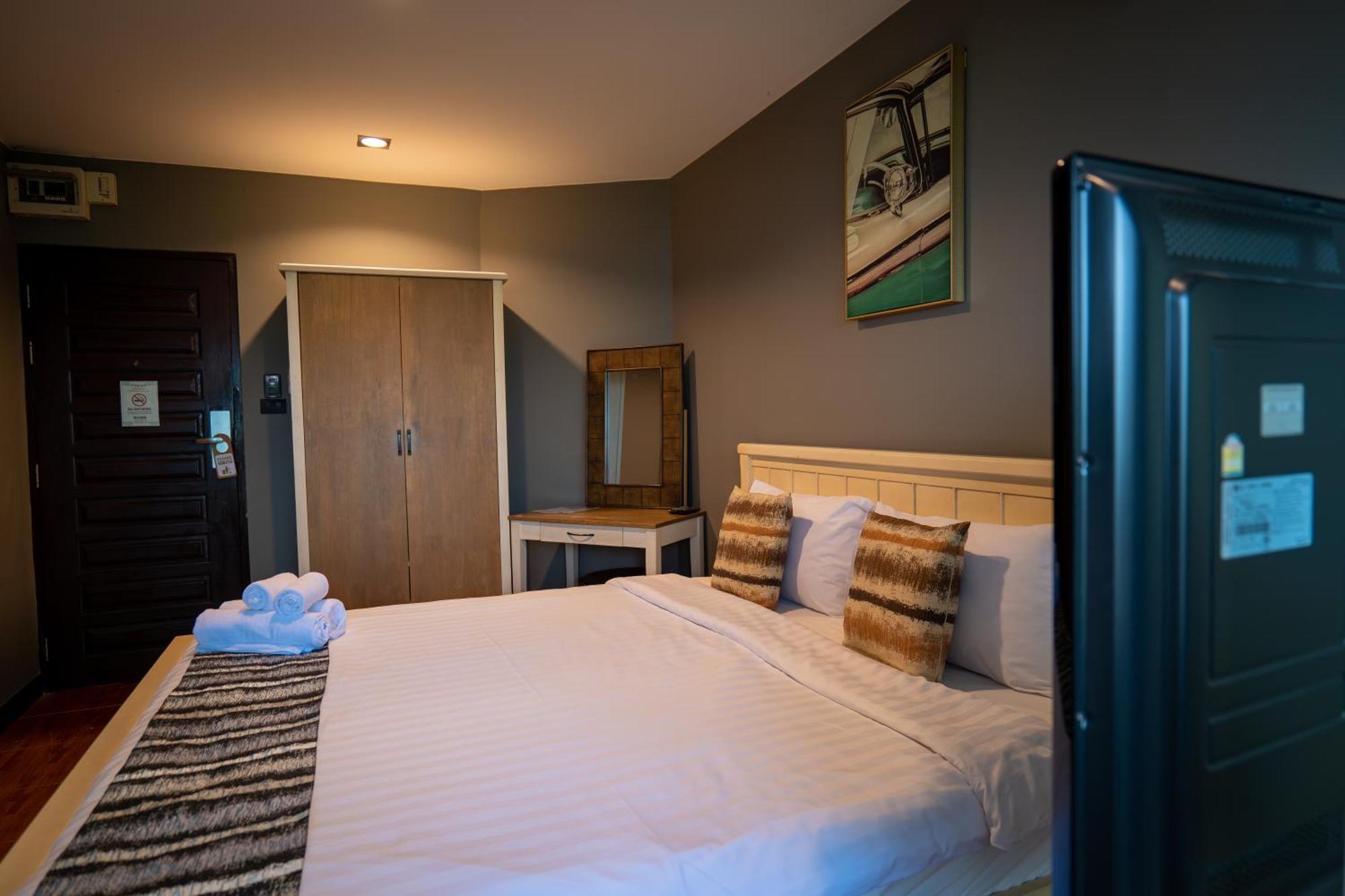 Anandpura Riverside Hotel Бангкок Экстерьер фото