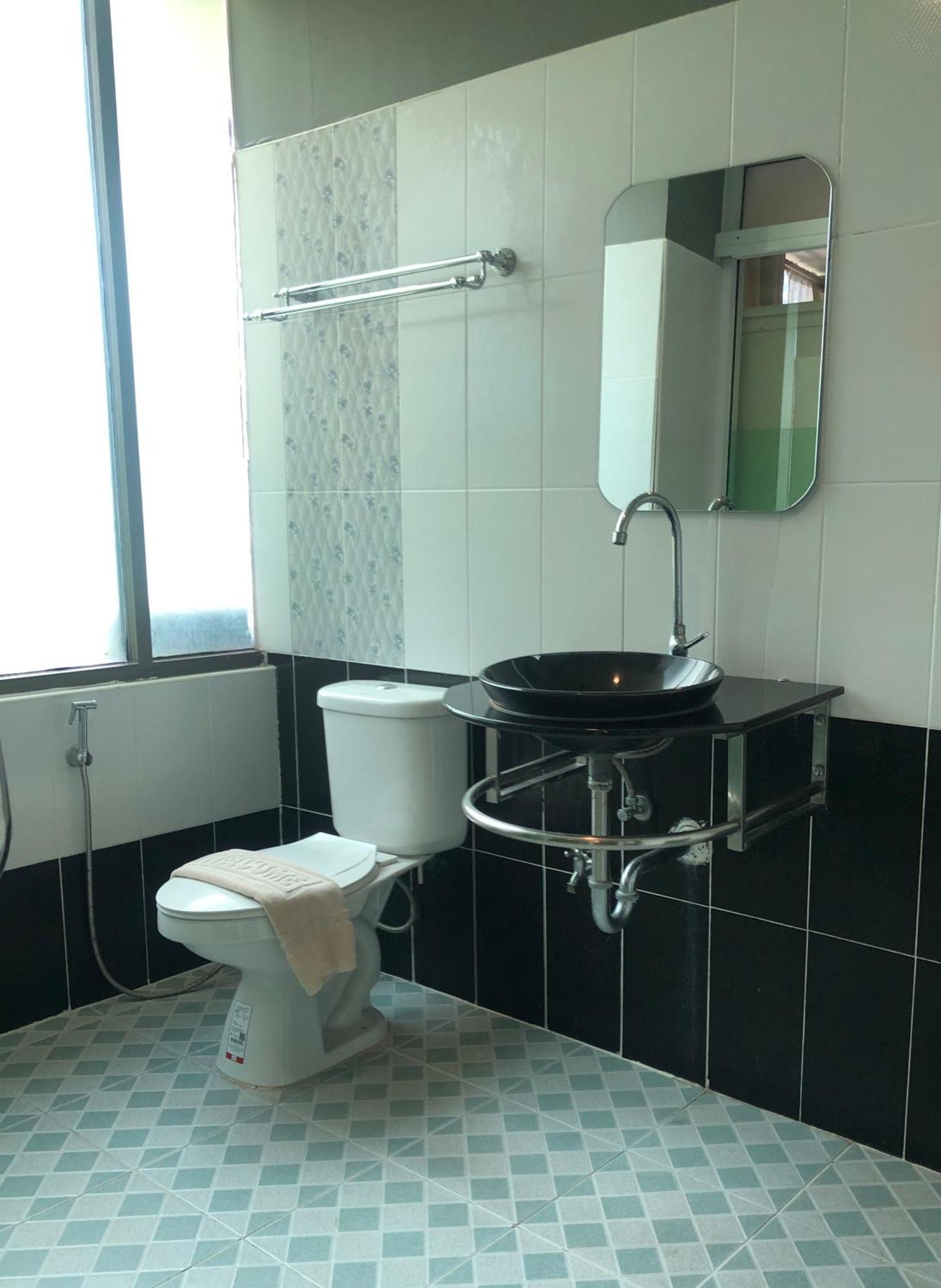 Anandpura Riverside Hotel Бангкок Экстерьер фото